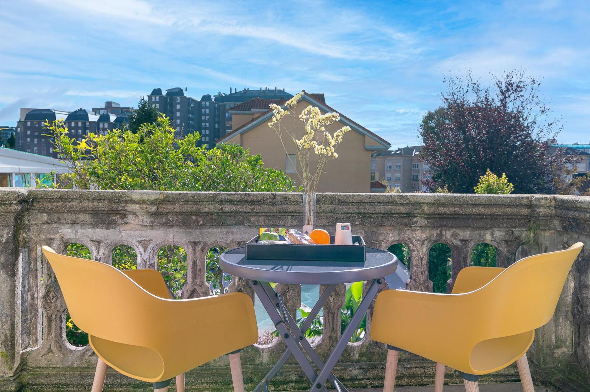 Sercotel El Balcon De La Bahia Suites Сантандер Экстерьер фото