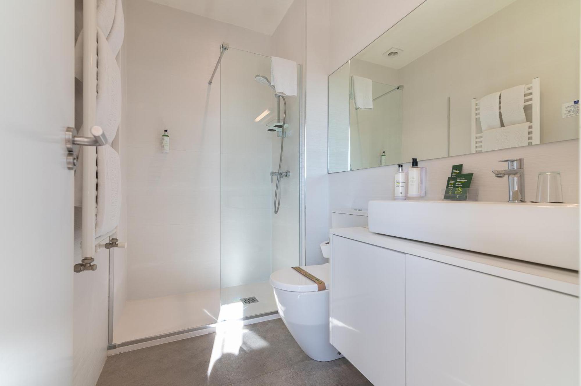 Sercotel El Balcon De La Bahia Suites Сантандер Номер фото